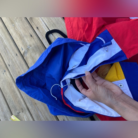 Tommy Hilfiger Men's S Red and White Sailing Gear Jacket - Picture 16 of 16